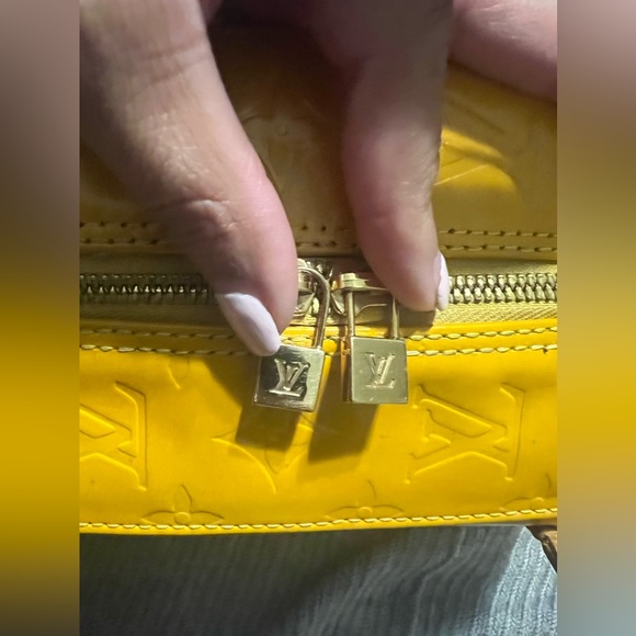 Louis Vuitton Hand Bag Tompkins Square YELLOW VERNIS - Picture 6 of 16